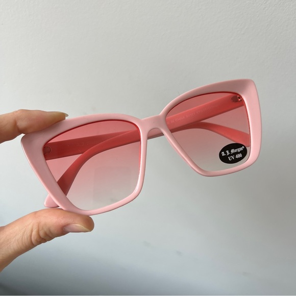 AJ Morgan pink femme fatale retro cat eye sunglasses